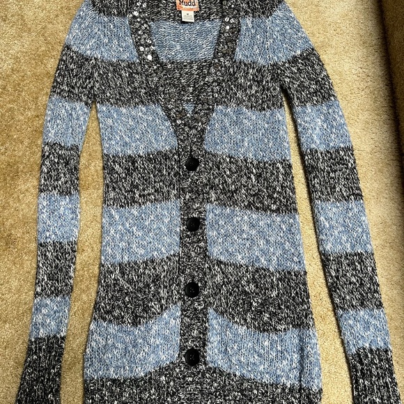 Cardigan - Picture 5 of 7